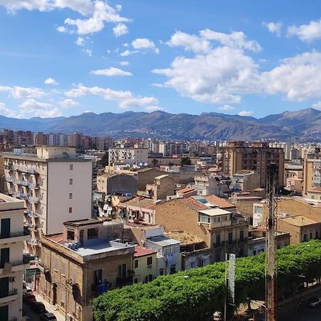 Pama House Comfort E Relax A Due Passi Dal Centro Palermo Luaran gambar